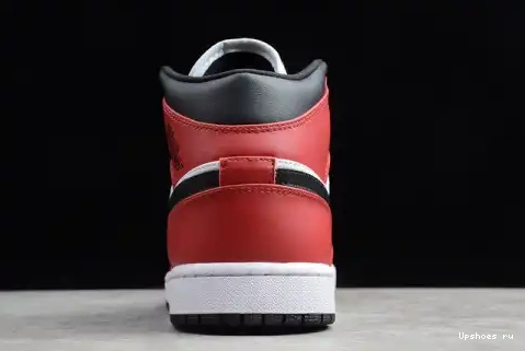 Air 554724-069 1 Toe Chicago Jordan Mid 554724-069 0419